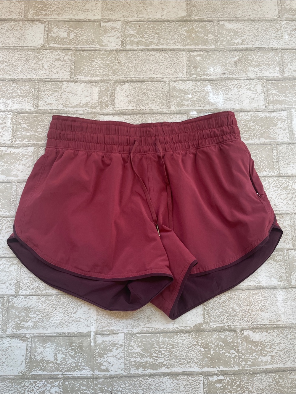 Lululemon reversible shorts size 6